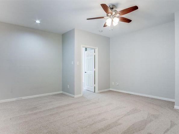 2612  Waters Edge Lane , Fort Worth Texas 76116