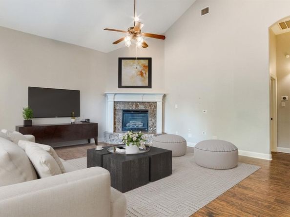 2612  Waters Edge Lane , Fort Worth Texas 76116