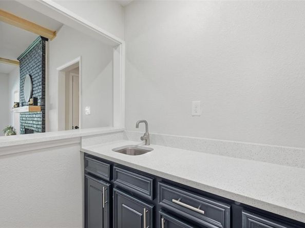 2709  Quail Ridge Drive , Carrollton Texas 75006