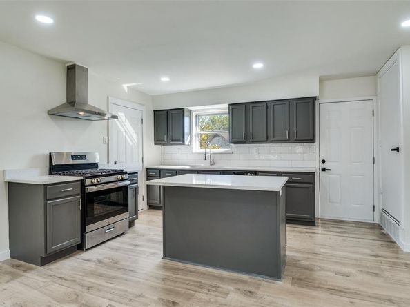 2006  Holcomb Road , Dallas Texas 75217