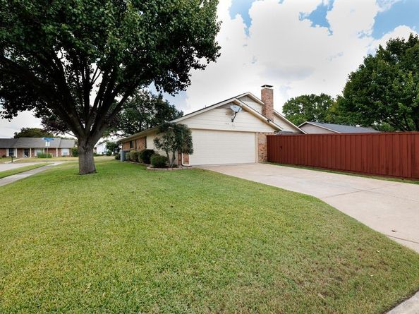 1916  J J Pearce Drive , Richardson Texas 75081