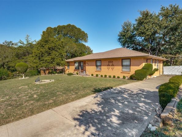 611  Woodacre Drive , Dallas Texas 75241