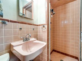 611  Woodacre Drive , Dallas Texas 75241