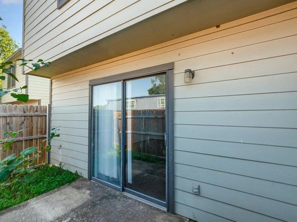 724 W Collins Street , Denton Texas 76201