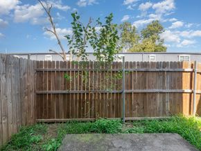 724 W Collins Street , Denton Texas 76201