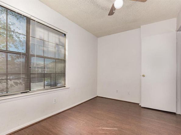 724 W Collins Street , Denton Texas 76201