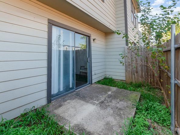 724 W Collins Street , Denton Texas 76201