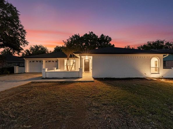 6325  Llano Drive , Edgecliff Village Texas 76134