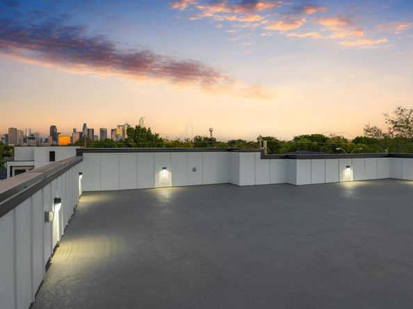 3351  Sylvan Avenue , Dallas Texas 75212