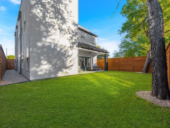 3351  Sylvan Avenue , Dallas Texas 75212