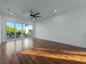 3351  Sylvan Avenue , Dallas Texas 75212