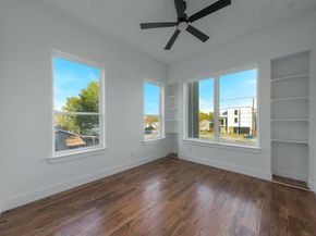 3351  Sylvan Avenue , Dallas Texas 75212