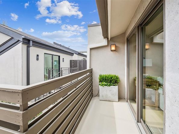 4127  Buena Vista Street , Dallas Texas 75204