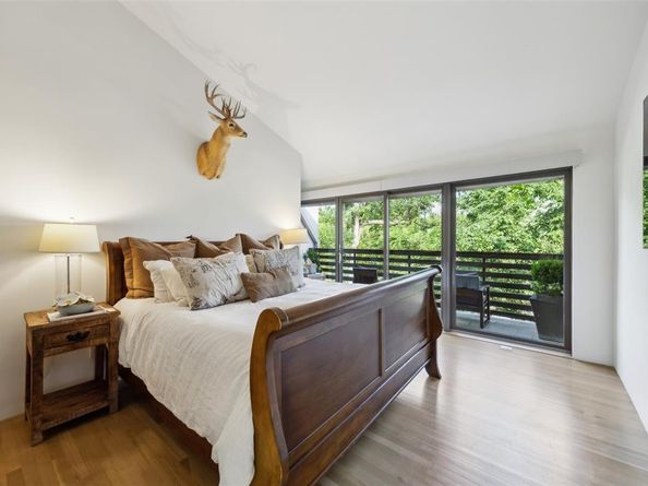 4127  Buena Vista Street , Dallas Texas 75204