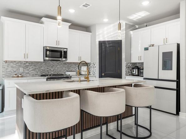 2915  Ames Road , Lancaster Texas 75134