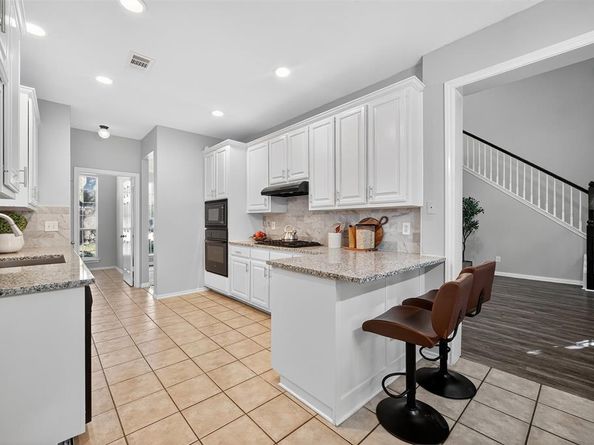 2015  Forest Park Drive , Arlington Texas 76001