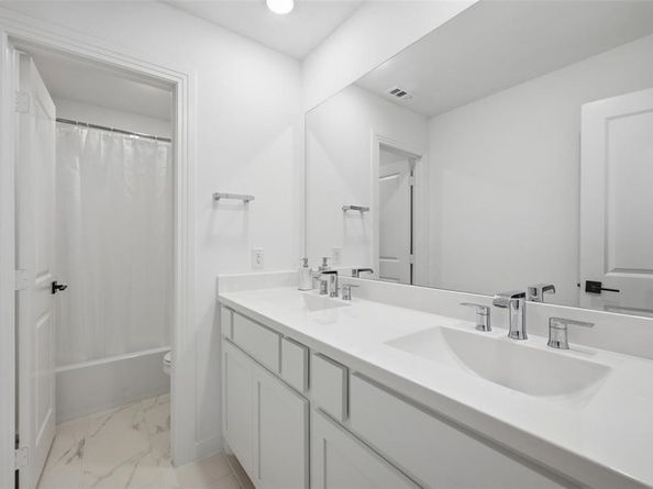 2416  Gallions Road , Celina Texas 75009