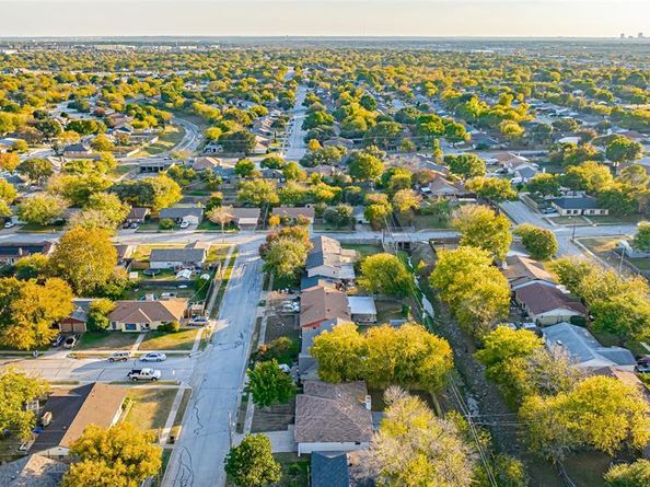 6901  Bennington Drive , Watauga Texas 76148