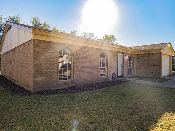 3612  Arnold Drive , Fort Worth Texas 76140