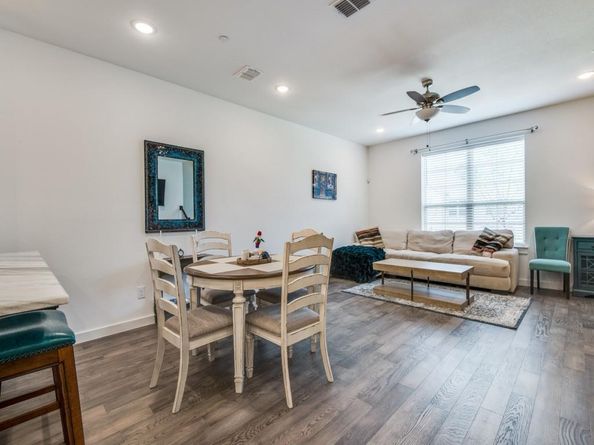 532  Ballustrade Drive , Irving Texas 75039