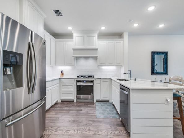 532  Ballustrade Drive , Irving Texas 75039