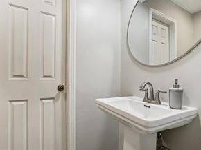 1048  Sherod Drive , DeSoto Texas 75115