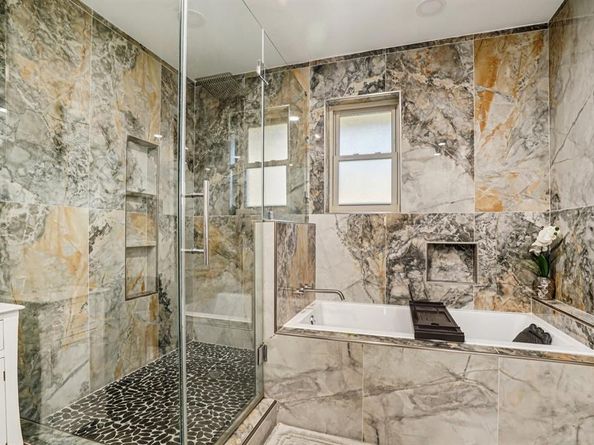 1048  Sherod Drive , DeSoto Texas 75115