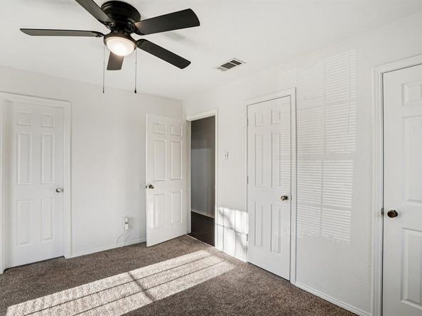 1048  Sherod Drive , DeSoto Texas 75115