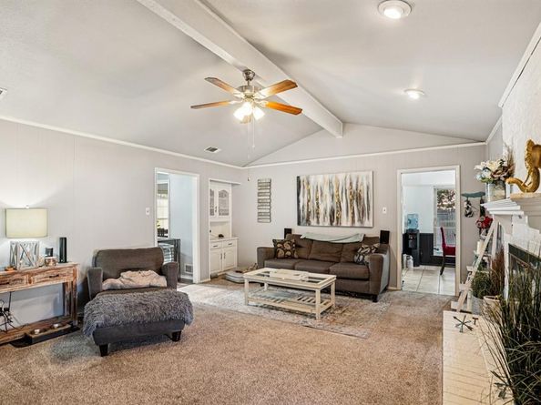 1048  Sherod Drive , DeSoto Texas 75115