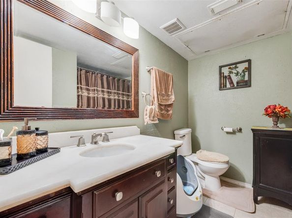 527  Towne House Lane , Richardson Texas 75081