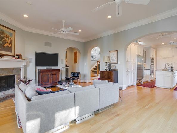 1620  Western Avenue , Fort Worth Texas 76107