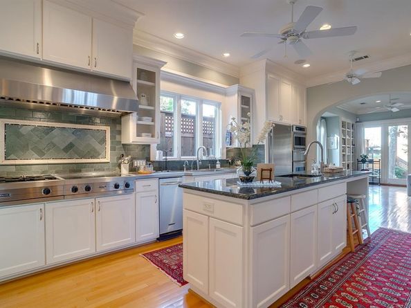 1620  Western Avenue , Fort Worth Texas 76107