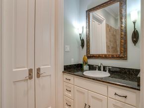 1620  Western Avenue , Fort Worth Texas 76107