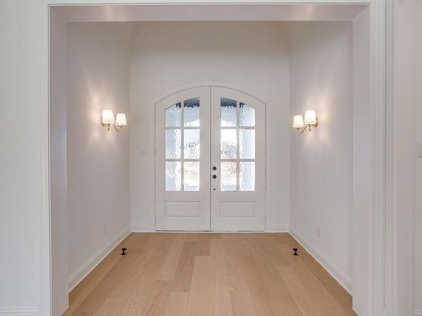 8118  Luanna Hills  , Benbrook Texas 76126