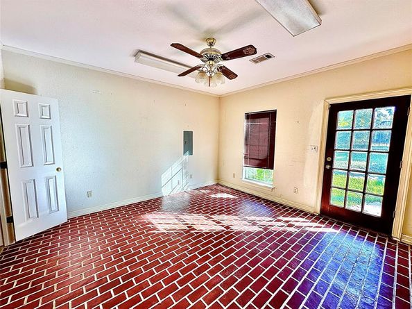 6835  Westlake Avenue , Dallas Texas 75214