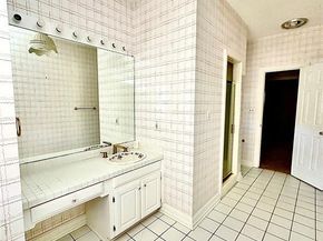 6835  Westlake Avenue , Dallas Texas 75214