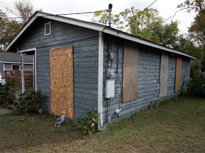 3818  Penelope Street , Dallas Texas 75210