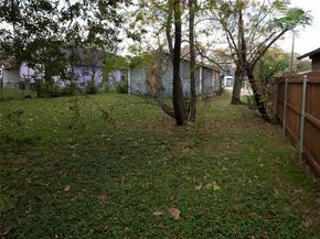 3818  Penelope Street , Dallas Texas 75210