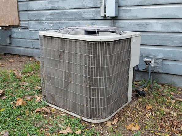 3818  Penelope Street , Dallas Texas 75210