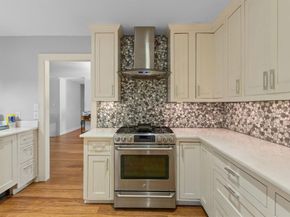 15606  Kingscrest Circle , Dallas Texas 75248