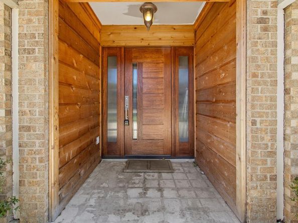 15606  Kingscrest Circle , Dallas Texas 75248