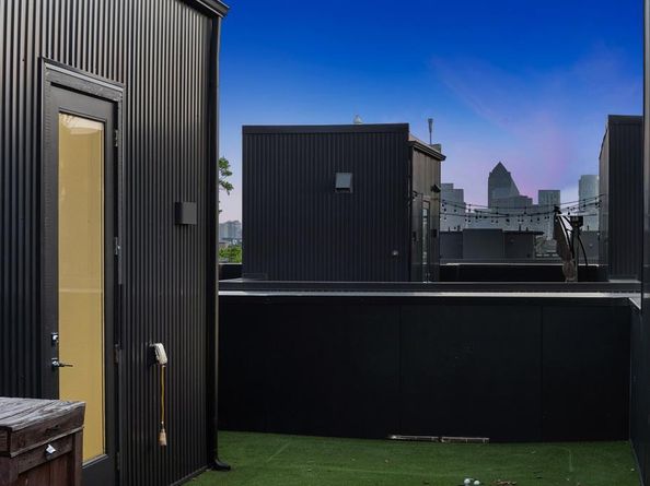 1920  Dowgate Court , Dallas Texas 75204