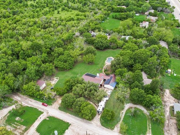 1809 N Trinity Road , Denton Texas 76208