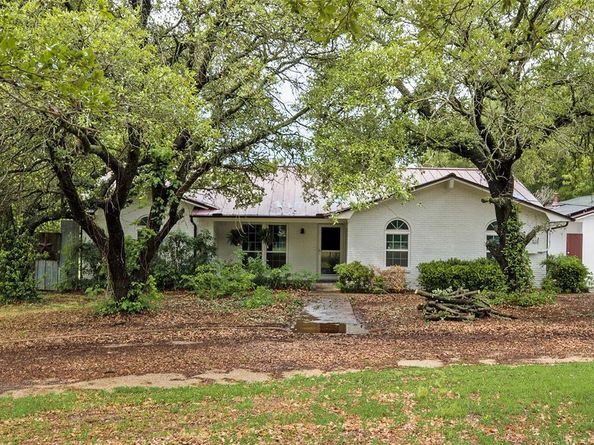 1809 N Trinity Road , Denton Texas 76208