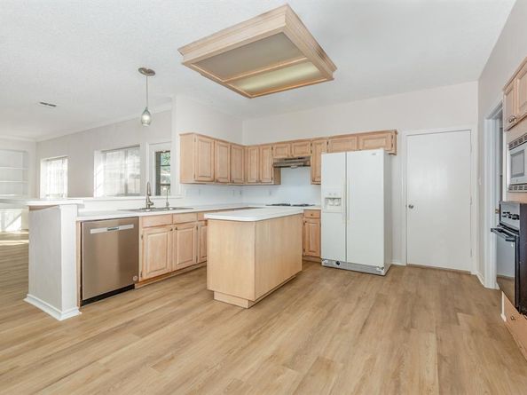 964  Camden Drive , Lewisville Texas 75067