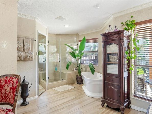 2910  Lakeshore Court , Arlington Texas 76013