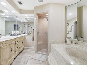 2910  Lakeshore Court , Arlington Texas 76013