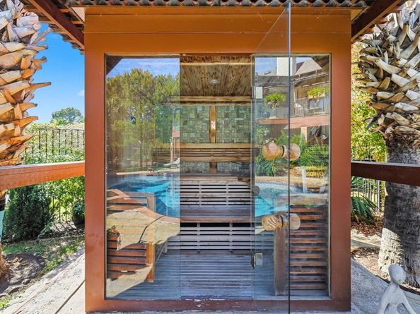 2910  Lakeshore Court , Arlington Texas 76013