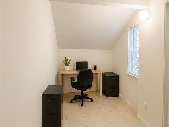 5550  Spring Valley Road  E22, Dallas Texas 75254