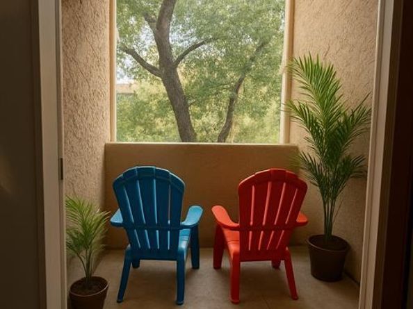 5550  Spring Valley Road  E22, Dallas Texas 75254